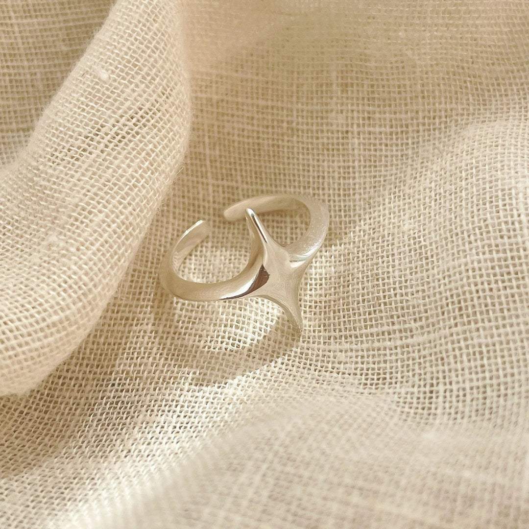 BowLift | Resizable North Star Rings