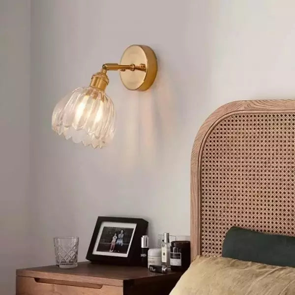BowLift | Wall Light Vintage Glass Brass Sconce
