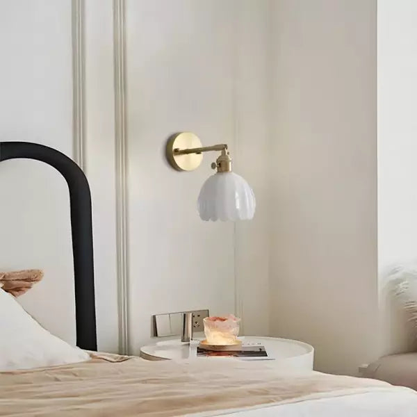 BowLift | Retro – Wall Light Glass Tulip Bud