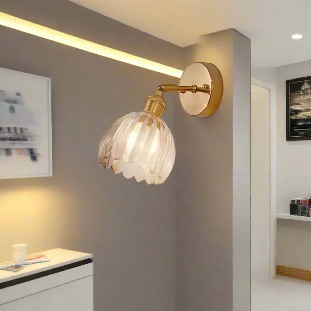 BowLift | Wall Light Vintage Glass Brass Sconce