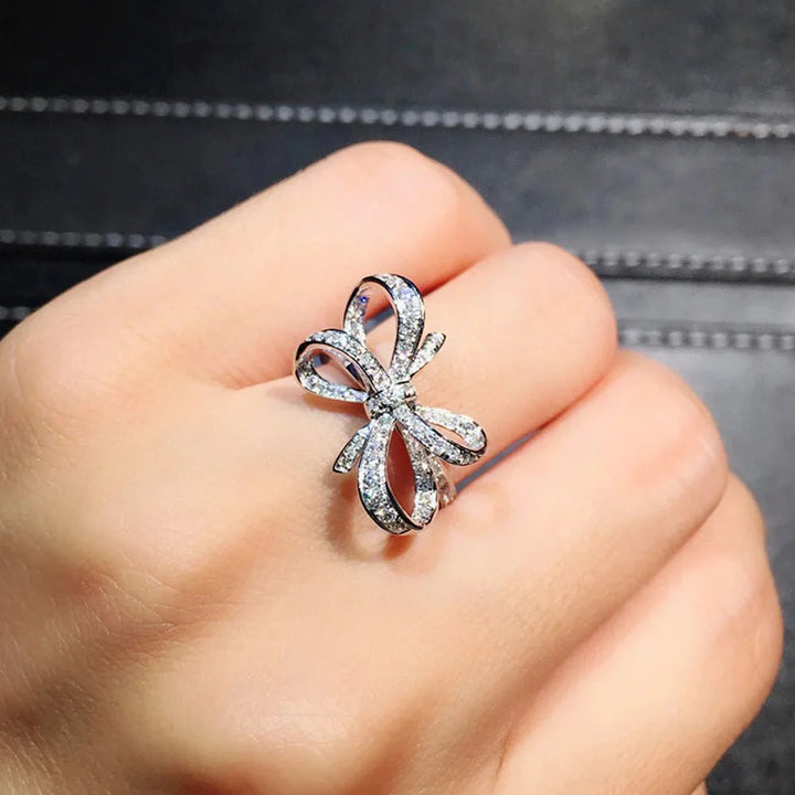 BowLift | Romantic Bow Shaped Diamond Ring