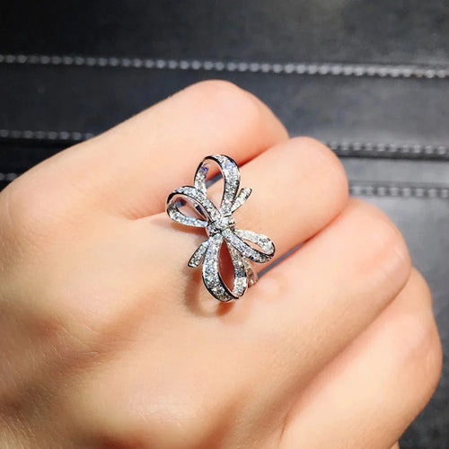 BowLift | Romantic Bow Shaped Diamond Ring