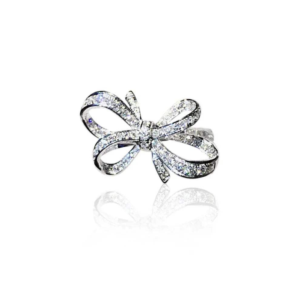 BowLift | Romantic Bow Shaped Diamond Ring