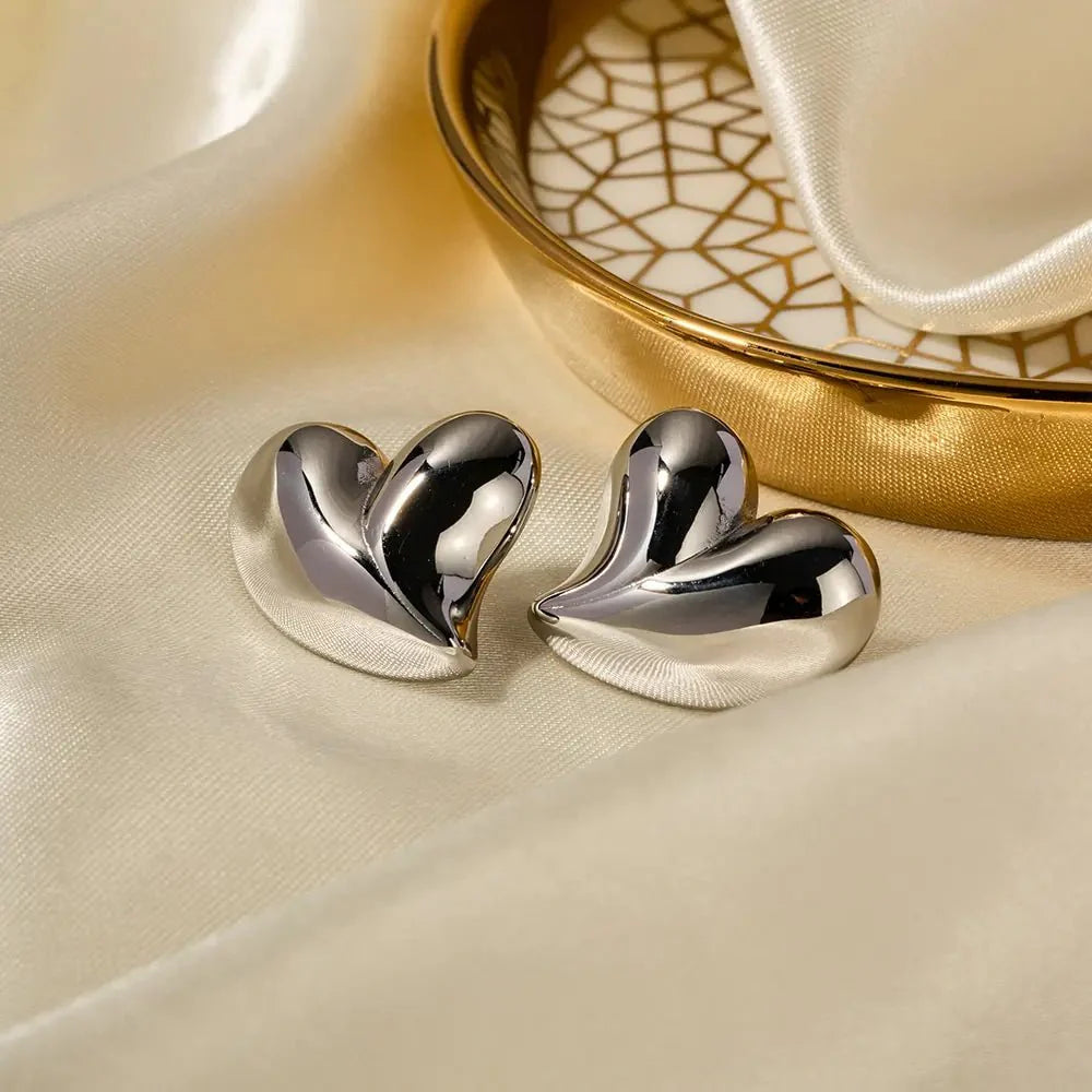 BowLift | Romantic Love Heart Earrings