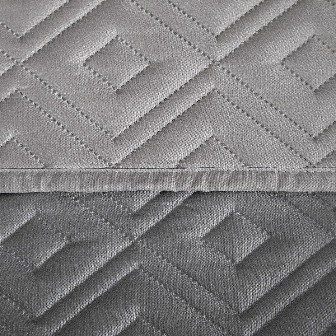 Quilted Sofa Cover Pet Protector Throw Waterproof Sofa Slip Covers 1/2/3 Settee Bowlift