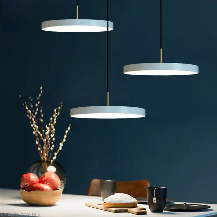 BowLift | Scandinavian Hanging Lamp with Minimalist Design - Lyssa
