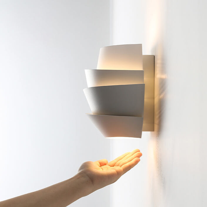BowLift | Scandinavian Wall Lamp with Double Light Points - NordGlow