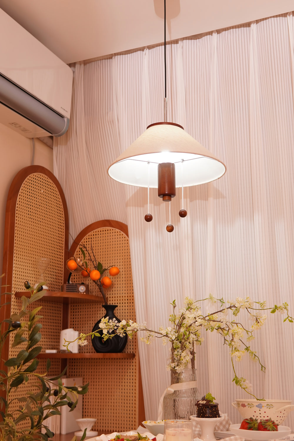 BowLift | Sculptural Hanging Lamp in the Shape of an Octopus - Nautilux