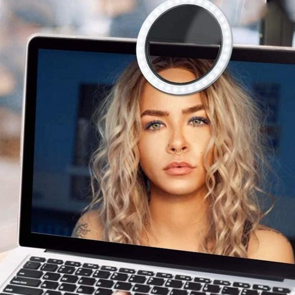 Portable Selfie Ring Light - GlowSnap | Bowlift