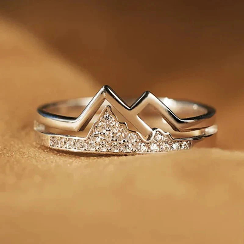 BowLift | Sentimental Peaks and Valleys Ring
