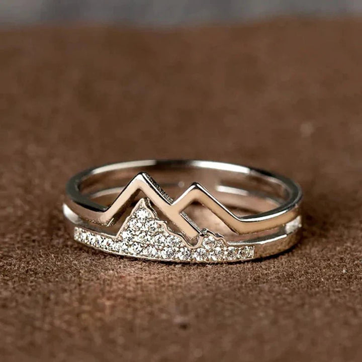 BowLift | Sentimental Peaks and Valleys Ring