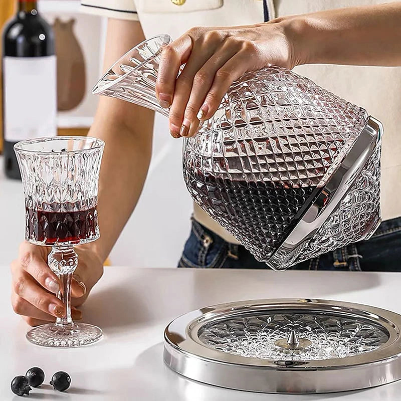 BowLift | Rotating Crystal Decanter at a High Level