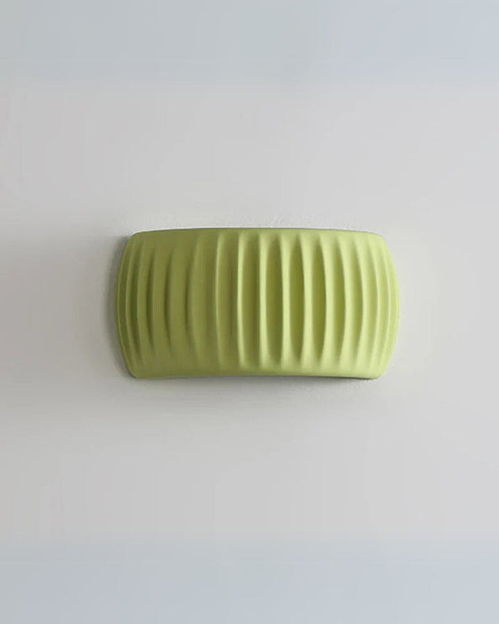 BowLift | Designer Wall Lamp with Wavy Accent