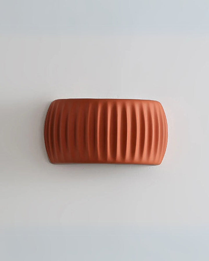 BowLift | Designer Wall Lamp with Wavy Accent