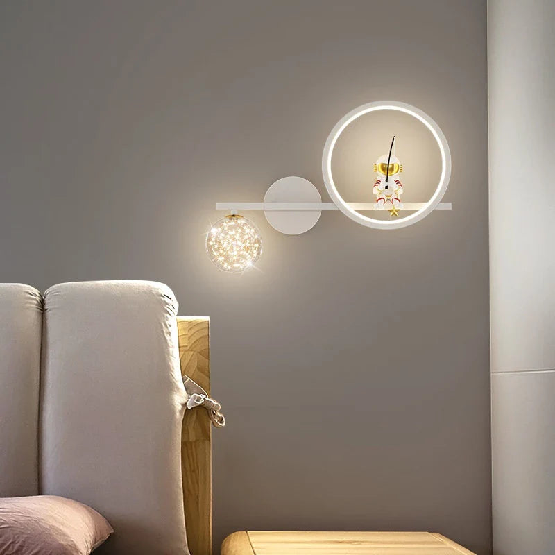 BowLift | Modern wall lamp for children's room