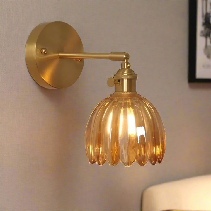 BowLift | Wall Light Vintage Glass Brass Sconce