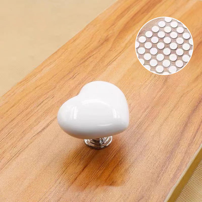 BowLift | Heart-shaped toilet button