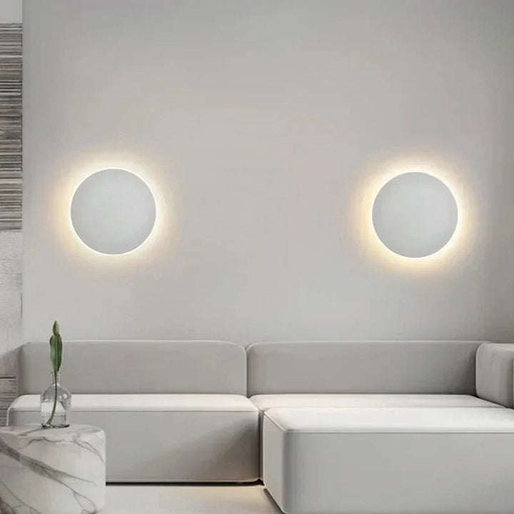 BowLift | Sleekglow: the perfect LED wall lamp for a modern atmosphere