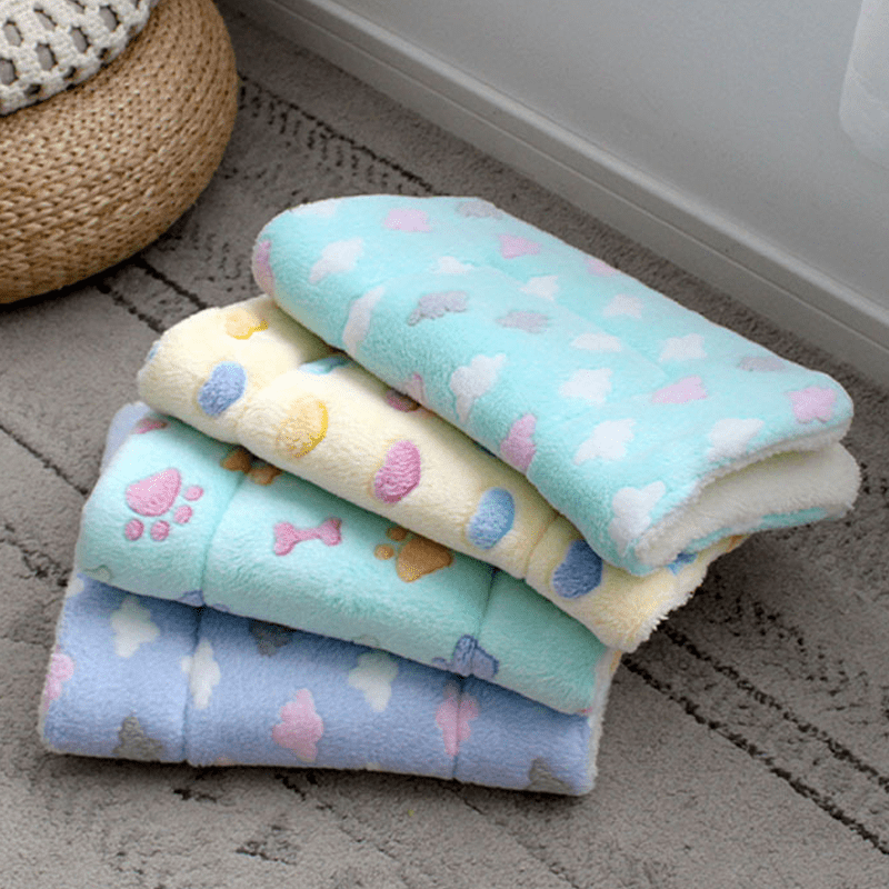 BowLift | SNUGCLOUD – Fluffy Fleece Pillow for Relaxed Pet Sleep