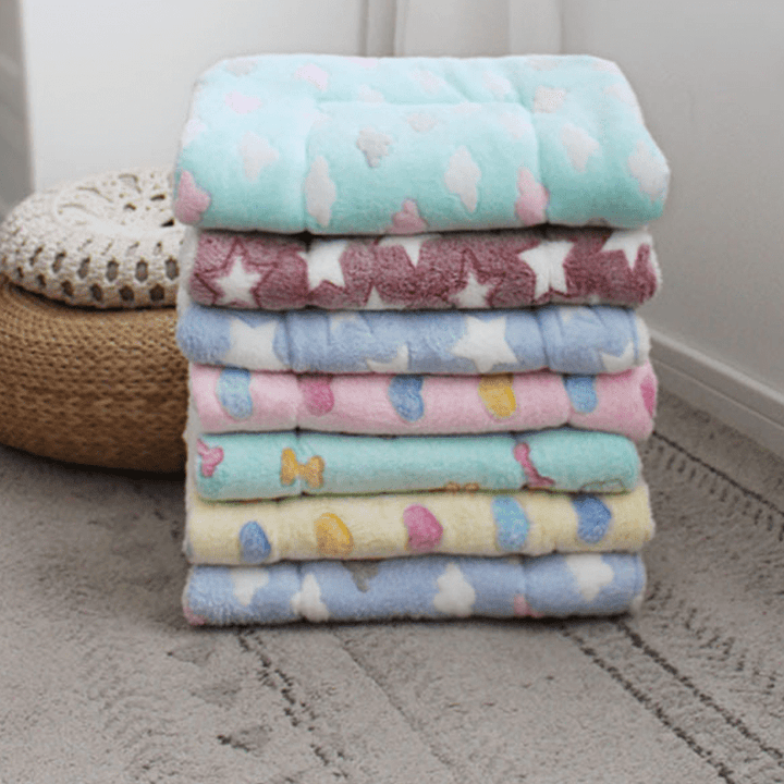 BowLift | SNUGCLOUD – Fluffy Fleece Pillow for Relaxed Pet Sleep