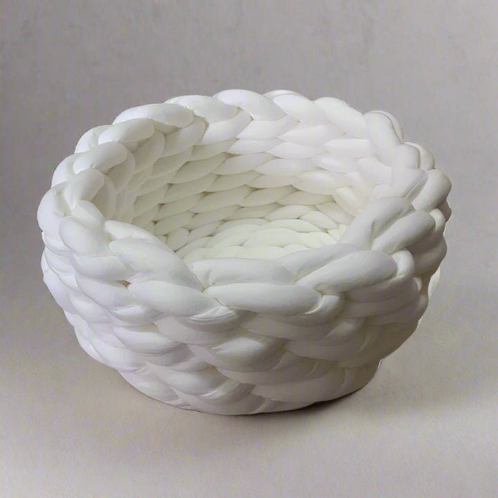 BowLift | SNUGWOOL – Soft Woolen Basket for Pets with High Edge Support
