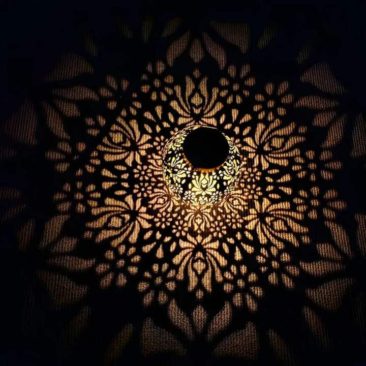BowLift | Solar Garden Lantern with Patterned Light Effect