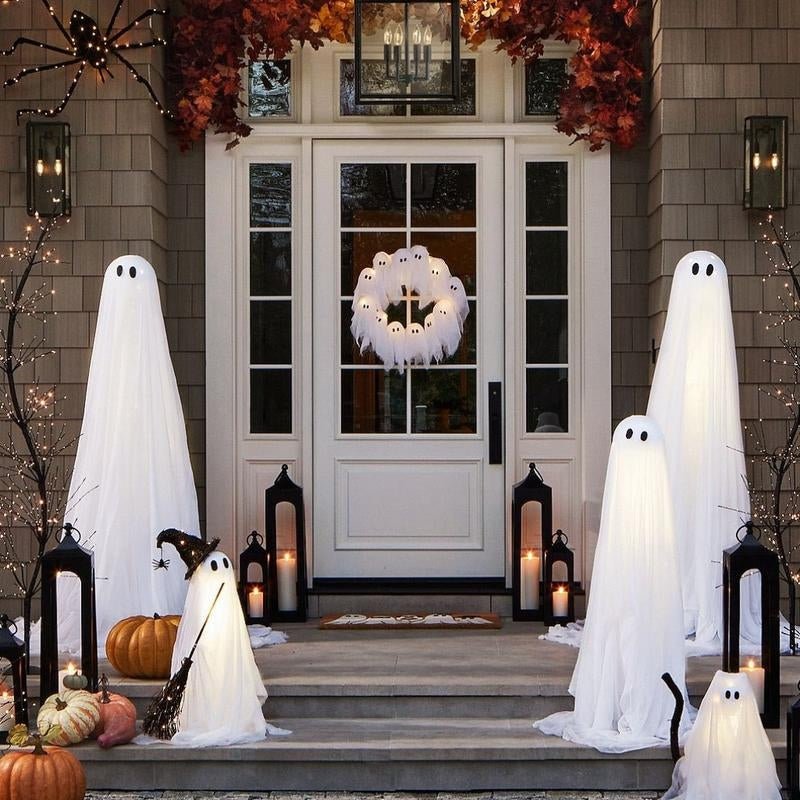 BowLift | SPOOKGLOW – LED Ghost Wreath with 12 Illuminated Spirits
