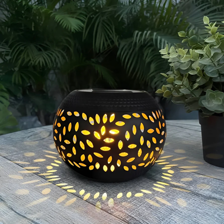 BowLift | Spotted Solar Garden Lighting - LumoPattern