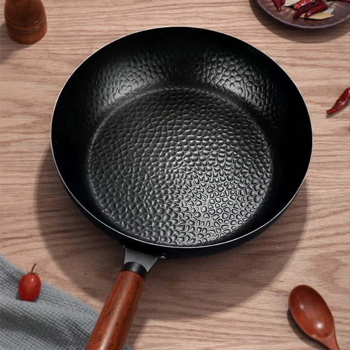BowLift | Non-stick iron frying pan