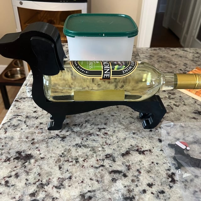 BowLift | Wine Bottle Holder Shaped Like A Dachshund