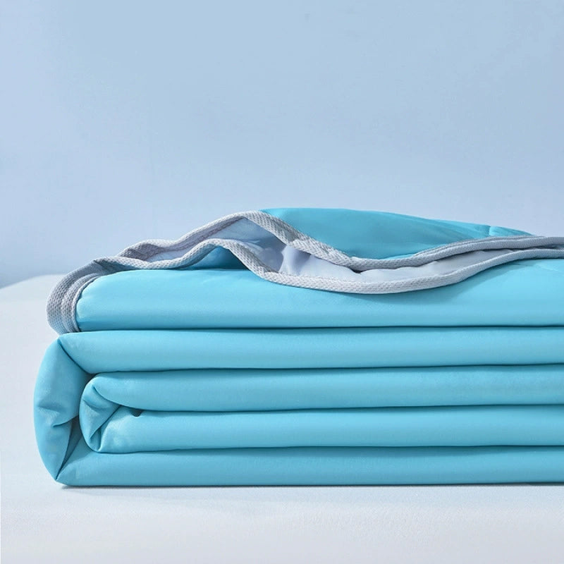 CoolBreeze Comfort Cooling Blanket for the Blanket | Bowlift