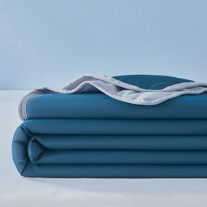 CoolBreeze Comfort Cooling Blanket for the Ceiling | Bowlift