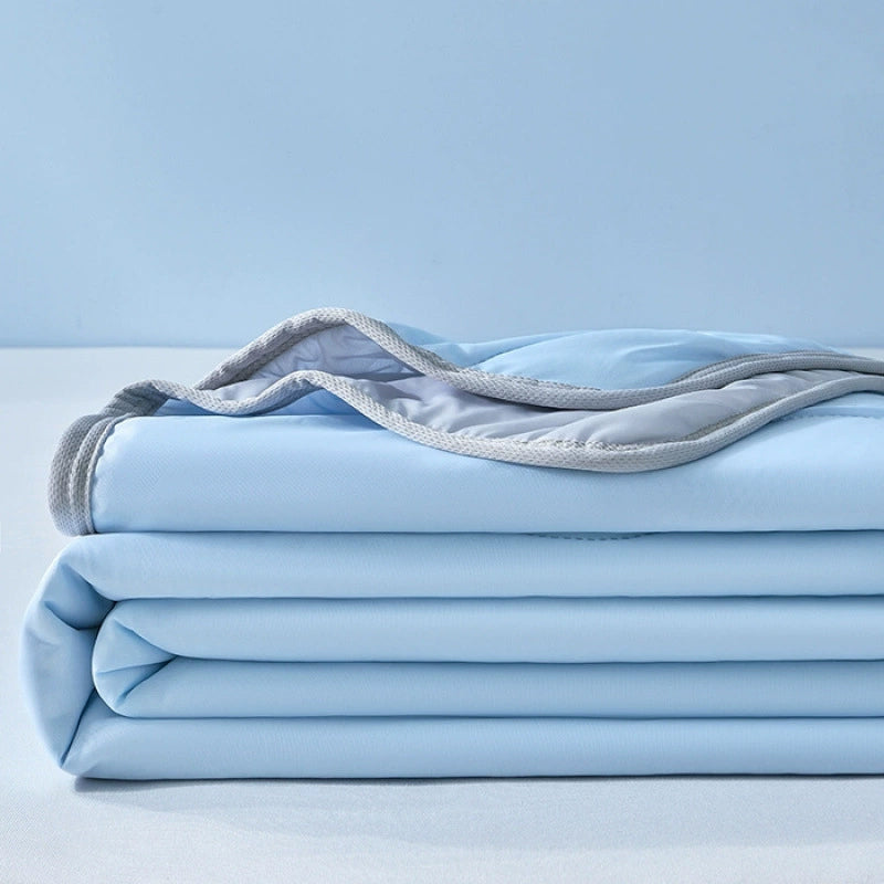 Comfortable Cooling Blanket | Bowlift