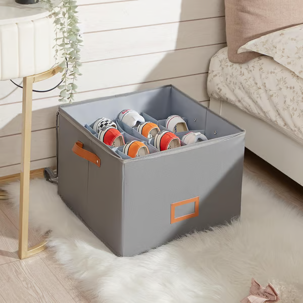 Foldable shoe box made of fabric with lid | Bowlift