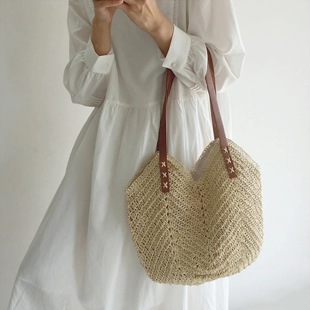 BowLift | Stylish Shoulder Bag for Women - BreezeWoven