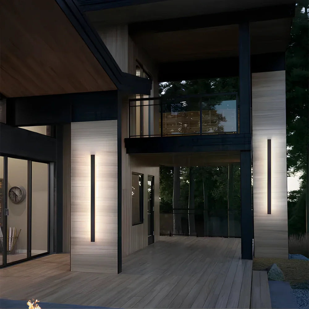 BowLift | Outdoor Wall Light Black Aluminium LED Fixture