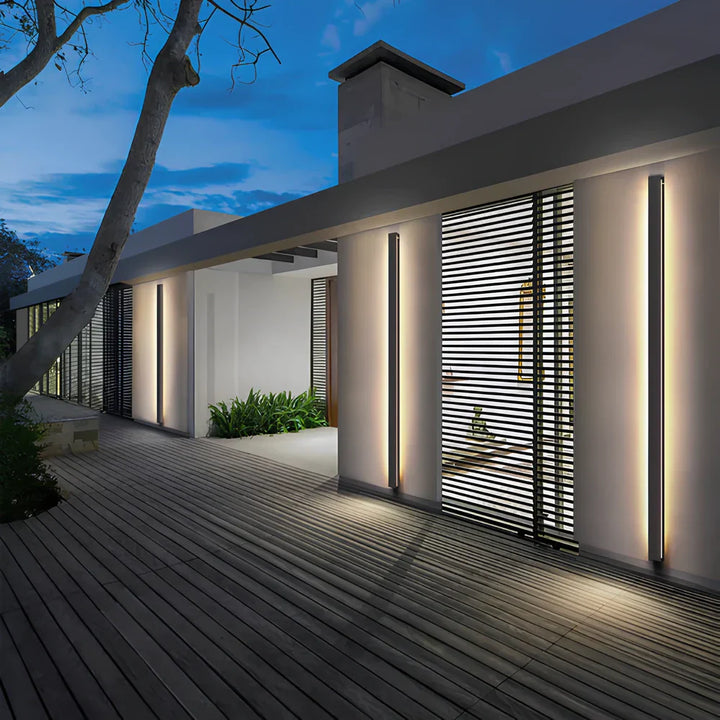 BowLift | Outdoor Wall Light Black Aluminium LED Fixture