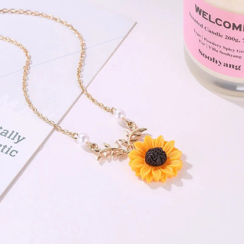 BowLift | Summer Sunflower Dainty Necklace