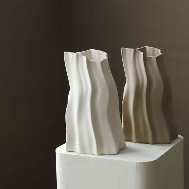 BowLift | ORINA – Stylish ceramic vase for a luxurious atmosphere