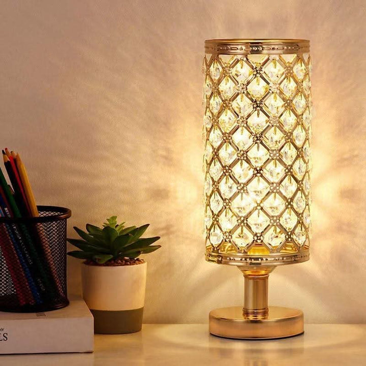 BowLift | SOLVINA – Radiant Table Lamp