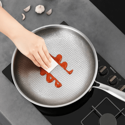 BowLift | PREMIUM PAN - High-quality titanium pan without coating for all hob types
