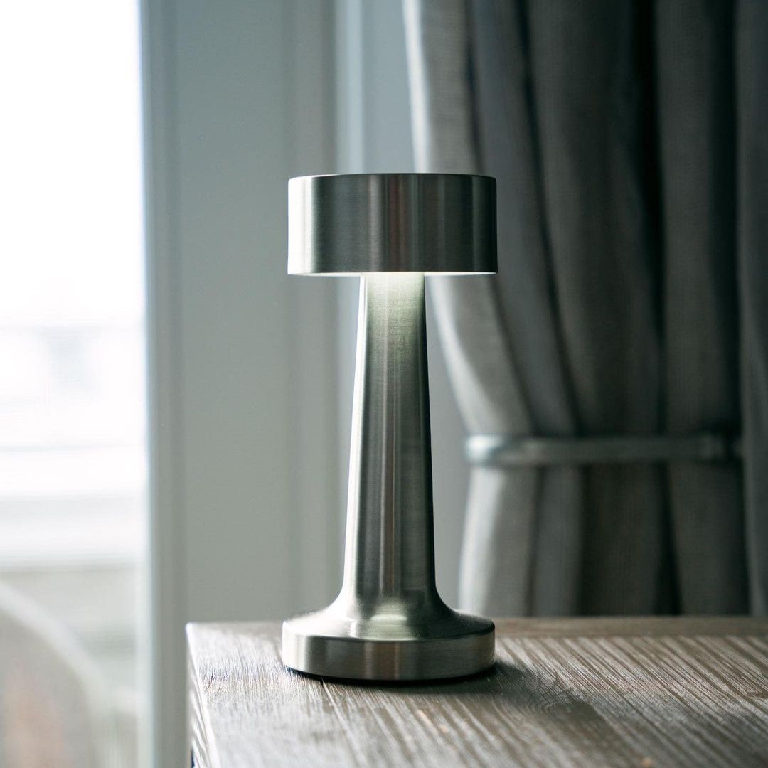 BowLift | Victor Modern Dimmable Table Lamp