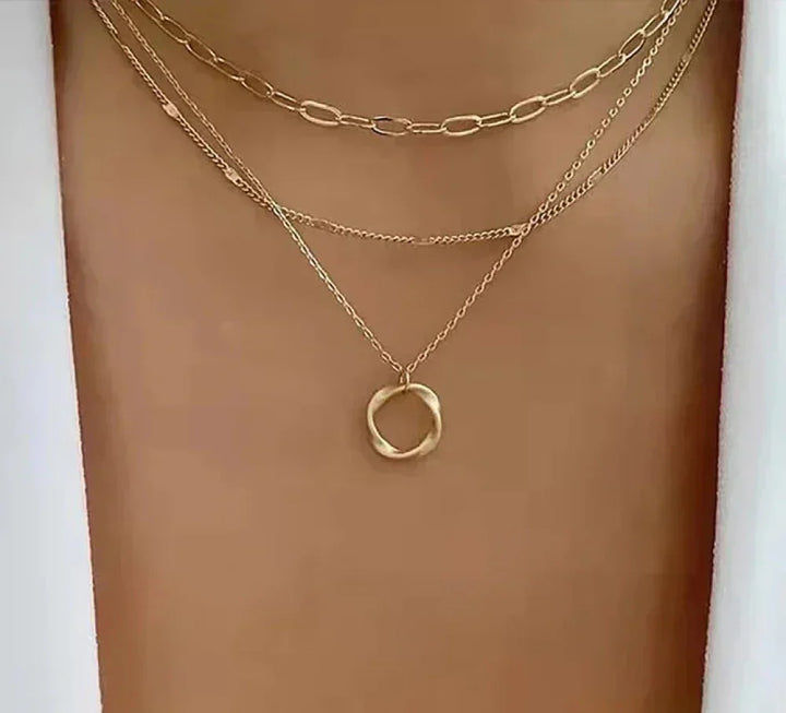 BowLift | Vintage gold multi-layer chain and pendant necklace