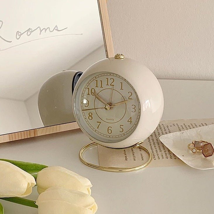 BowLift | Vintage round Analog Watch