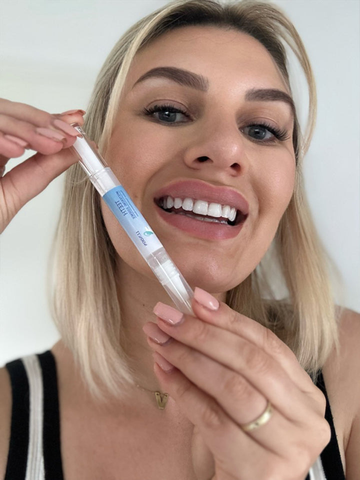 Teeth Whitening Pen | White Teeth | Bowlift