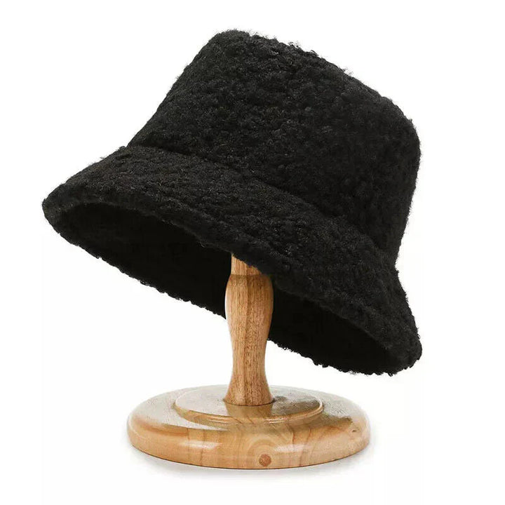 BowLift | Livia Women’s Teddy Bucket Hat Warm Lambswool