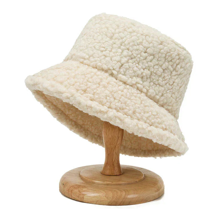 BowLift | Livia Women’s Teddy Bucket Hat Warm Lambswool