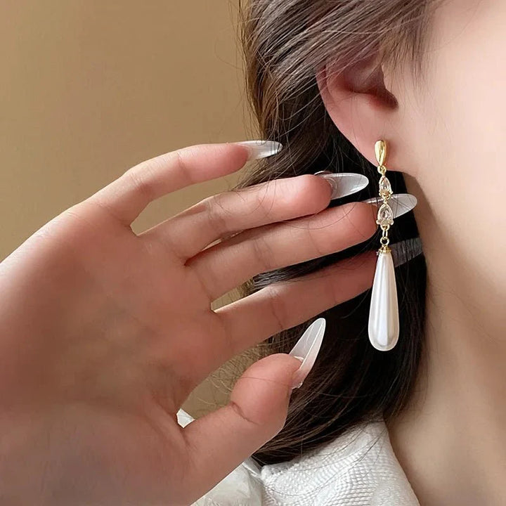 BowLift | Water Drop Pearl Diamond Earrings