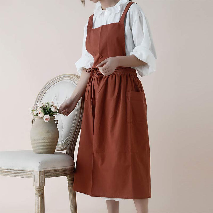 BowLift | Waterproof Cotton Apron with Convenient Pockets - ChefMate