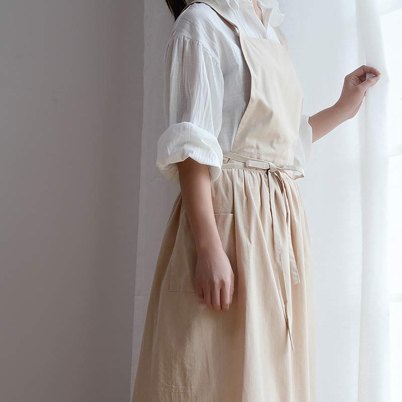 BowLift | Waterproof Cotton Apron with Handy Pockets - ChefMate